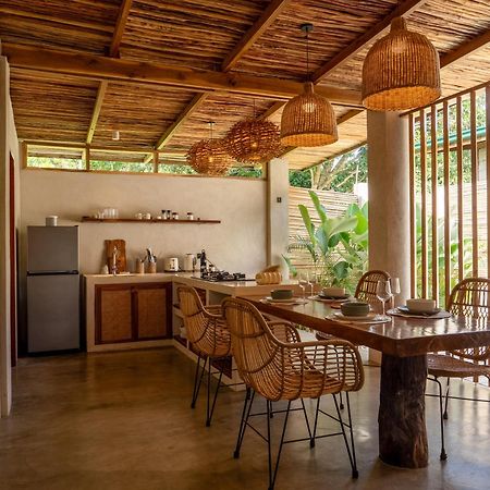 Elegant Villa With Private Pool 爱妮岛 外观 照片