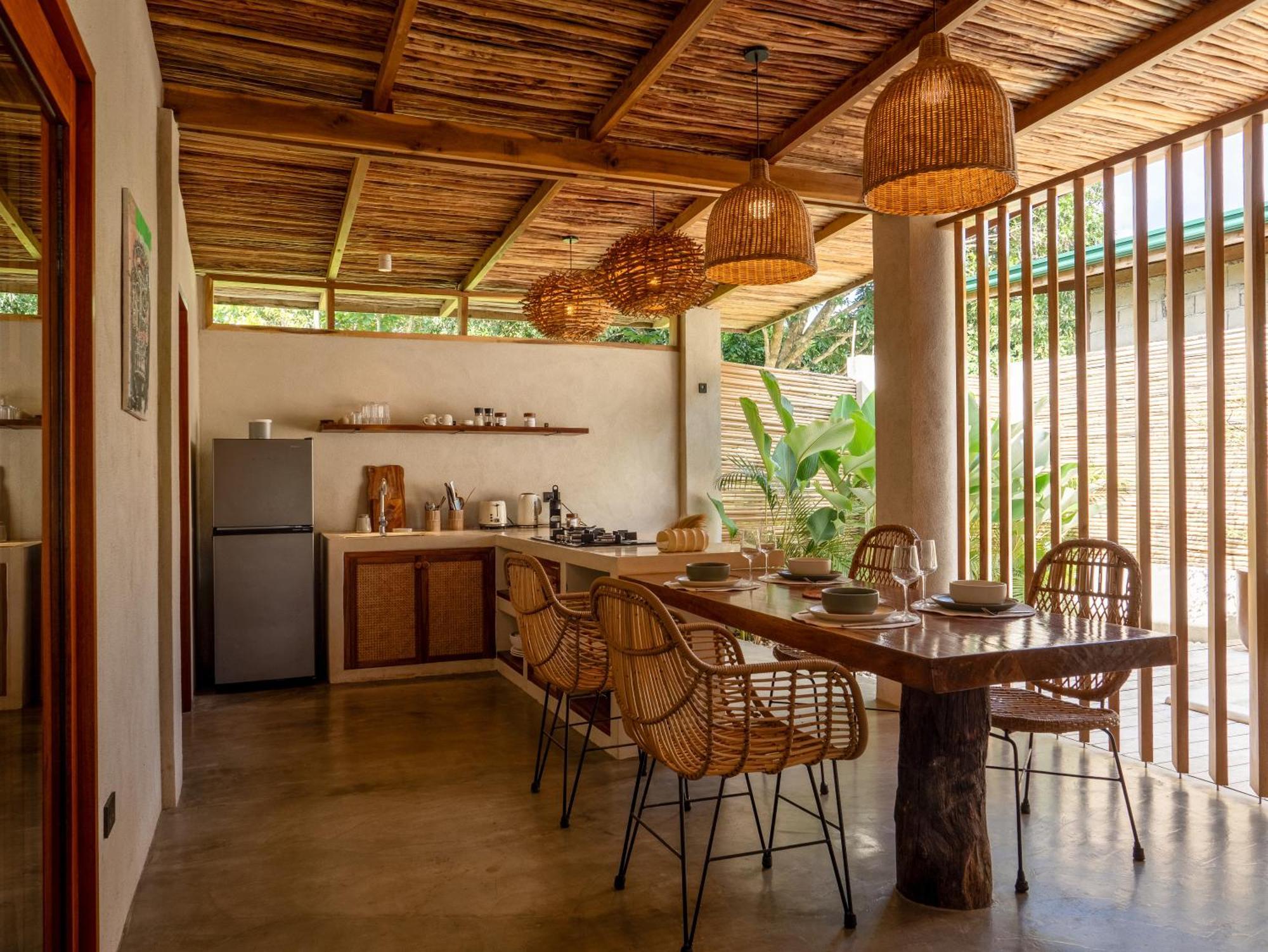 Elegant Villa With Private Pool 爱妮岛 外观 照片