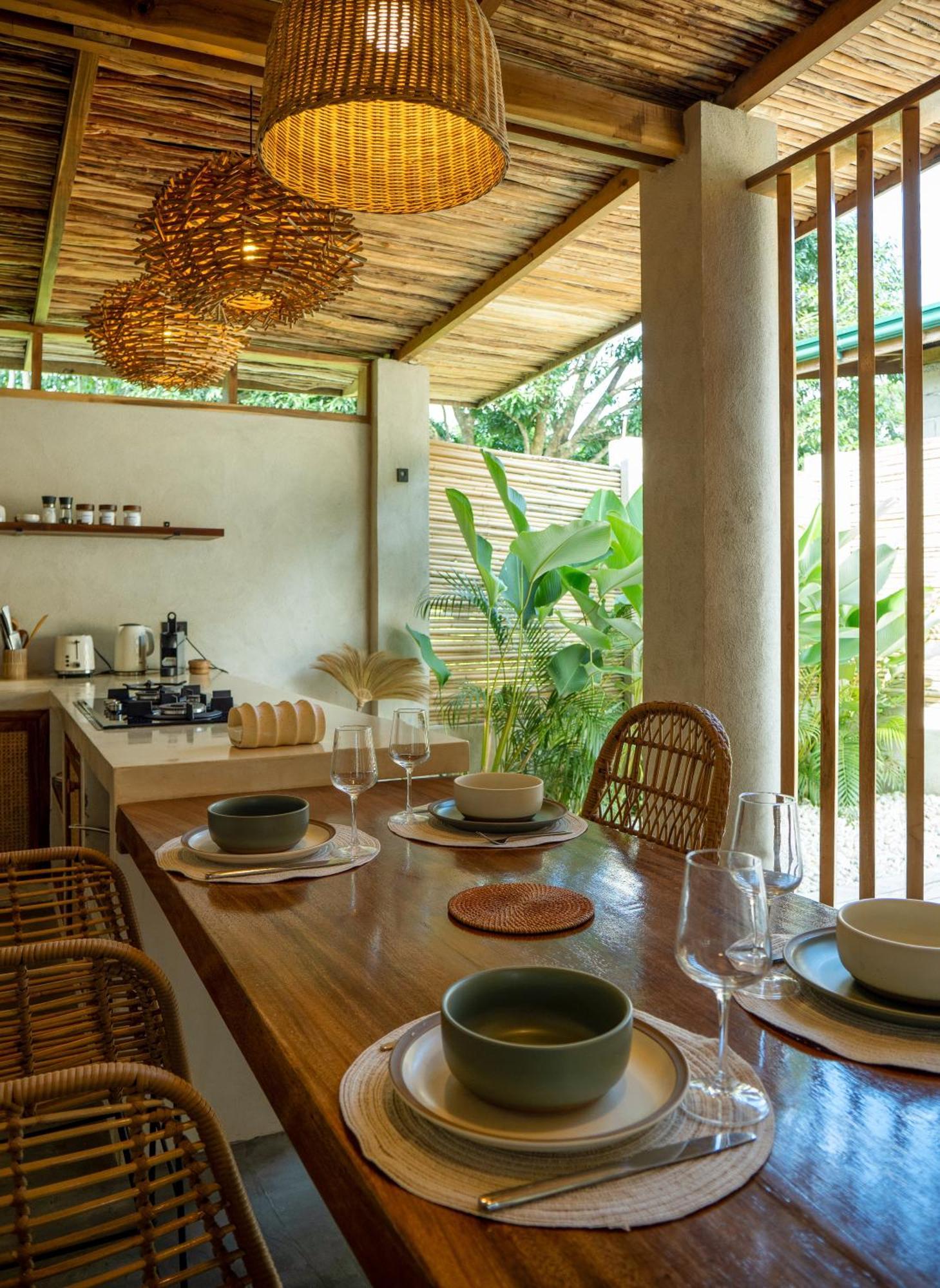 Elegant Villa With Private Pool 爱妮岛 外观 照片