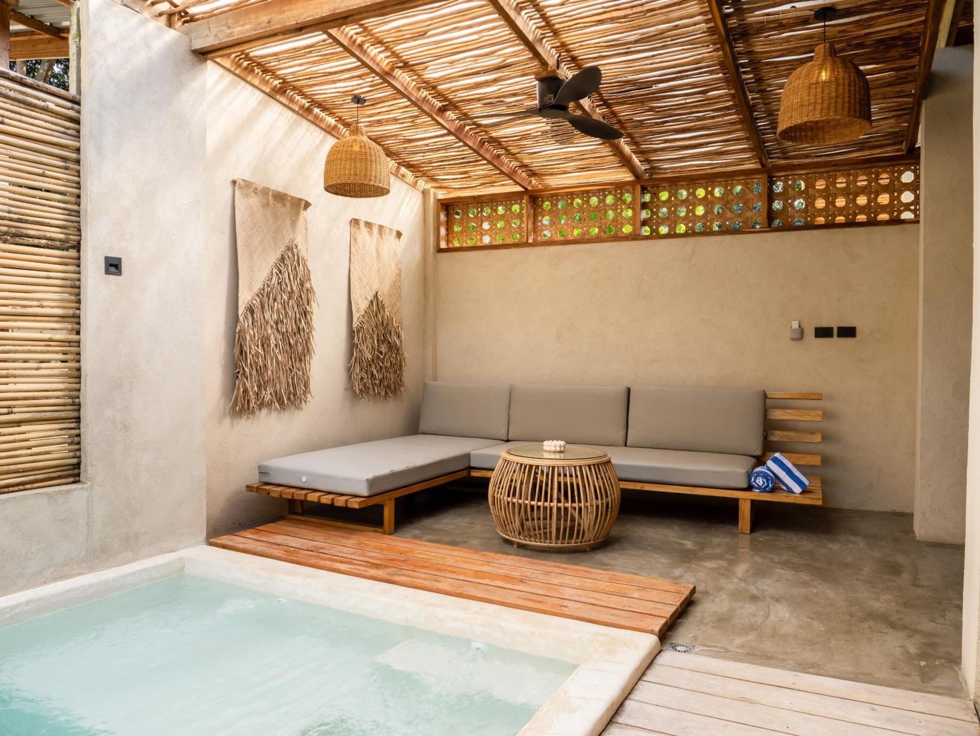 Elegant Villa With Private Pool 爱妮岛 外观 照片